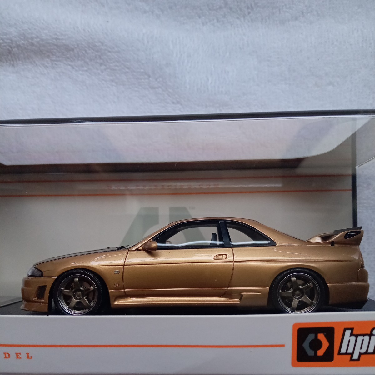 第52回静岡ホビーショー限定　Nismo R33 R -tune Gold　hpi　1/43　未展示
