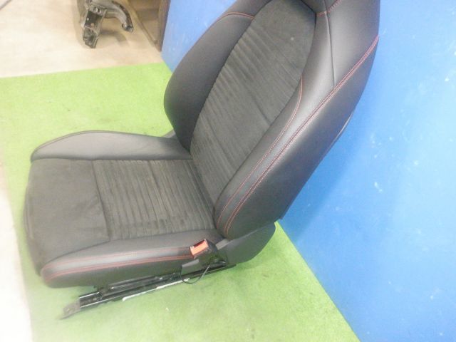 * Benz 117942 X117 CLA180 стрельба Break спорт поздняя версия * водительское сиденье 