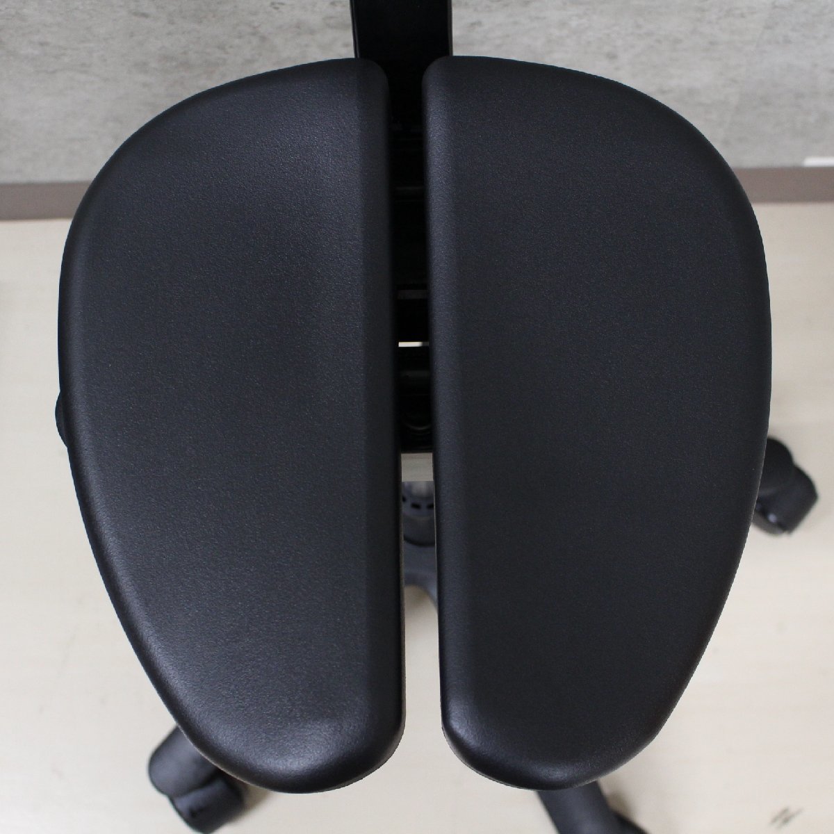 S053)【美品/参考5.9万】ayur-chair アーユルチェア キャスタータイプ