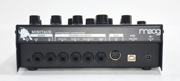 ☆極美品!MOOG モーグ MINITAUR ベースアナログシンセサイザー 元箱付