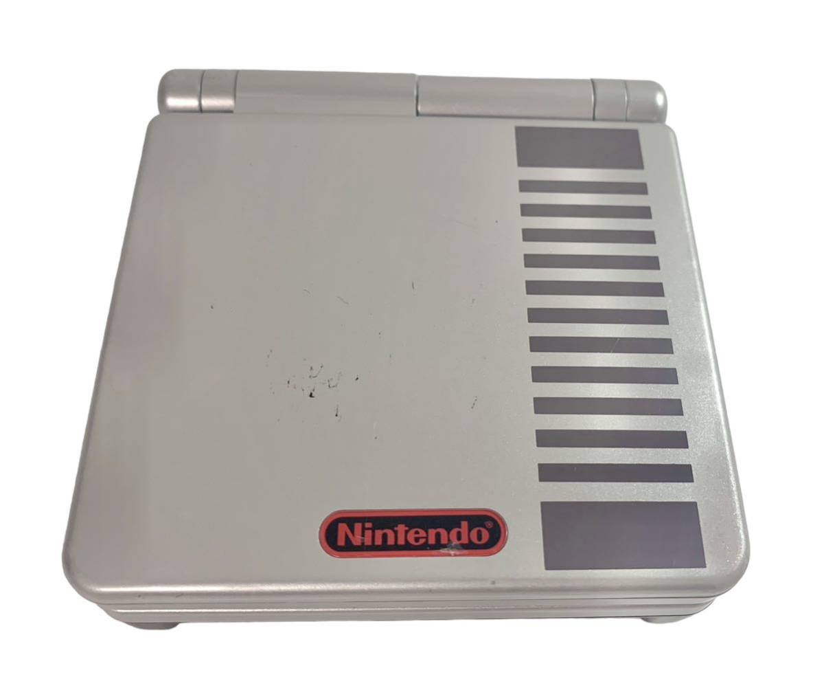 稀少品　ゲームボーイアドバンスSP 本体　nes ネスエディション_画像2