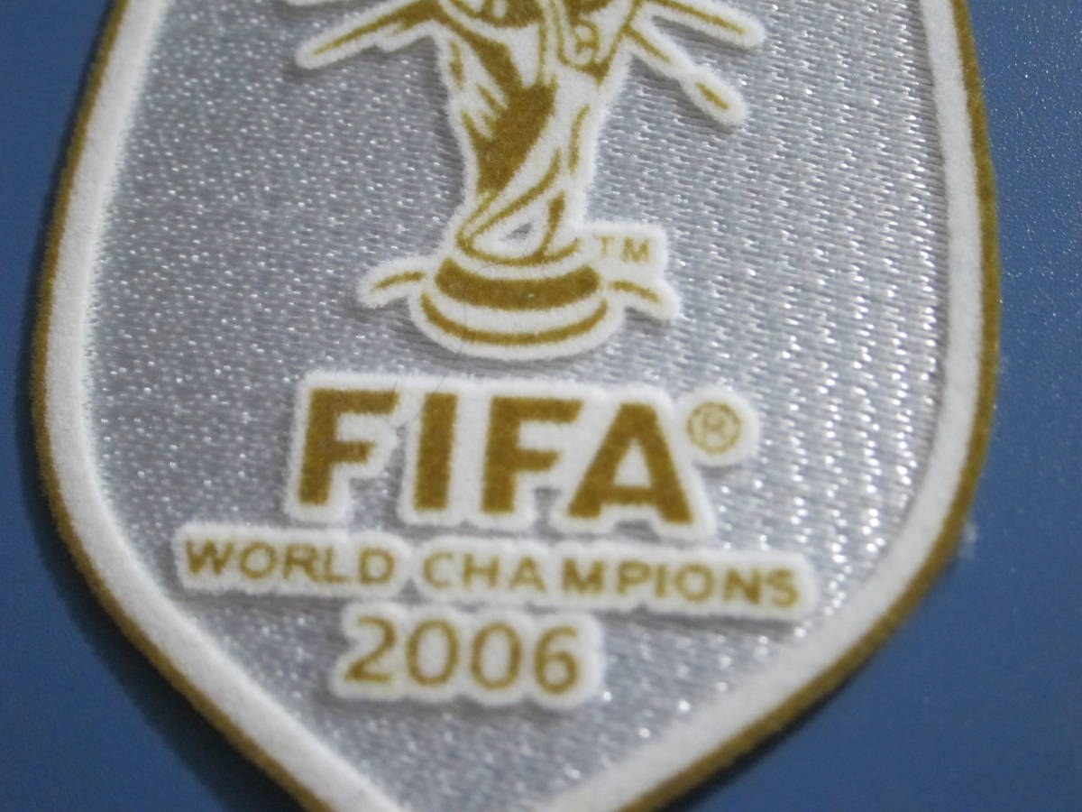 ～小物～ 2006 FIFAワールドカップ x イタリア代表 優勝 ワッペン 1枚 (白)_画像2