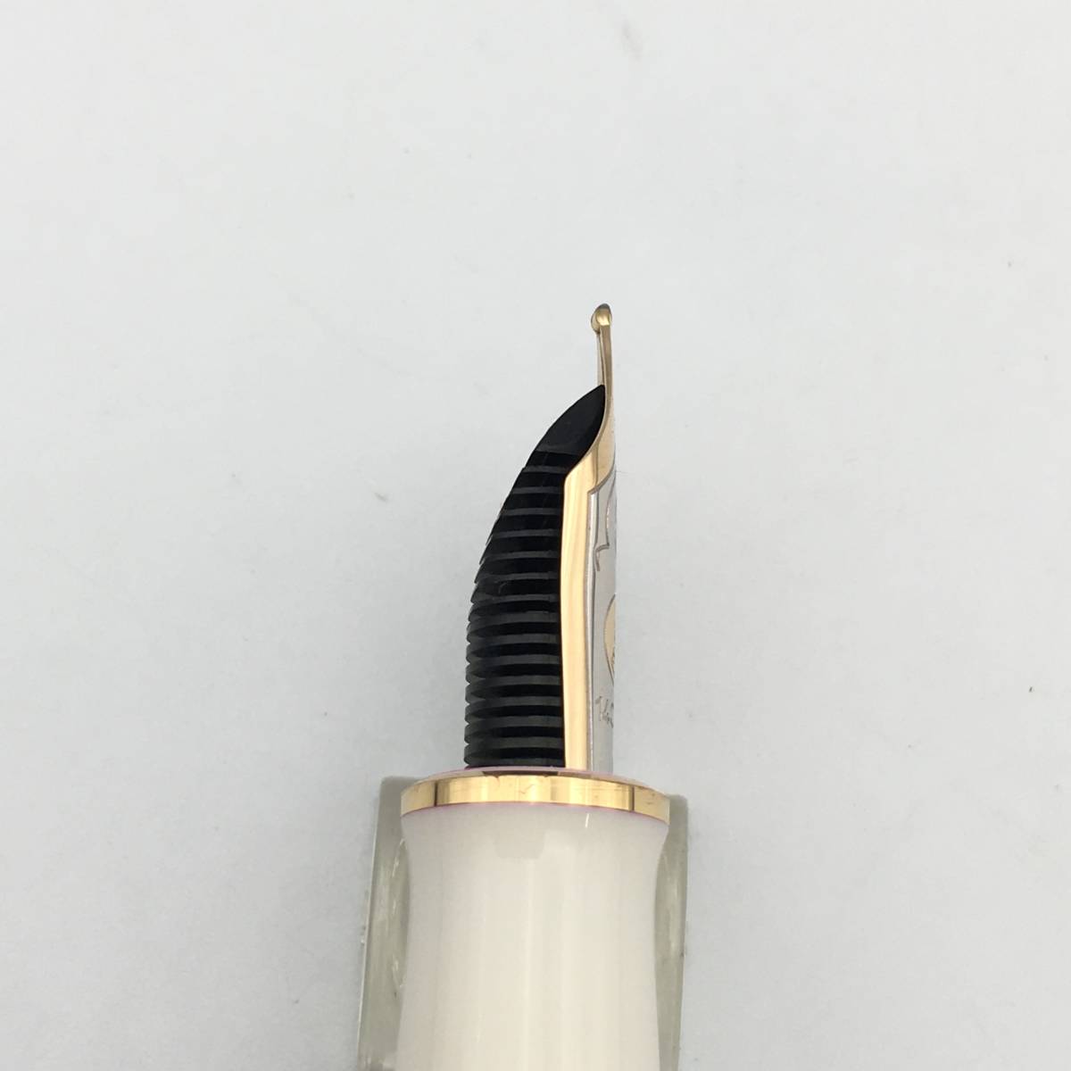 Pelikan M400 ホワイトトータス EFニブ 箱付き 独特な 送料無料