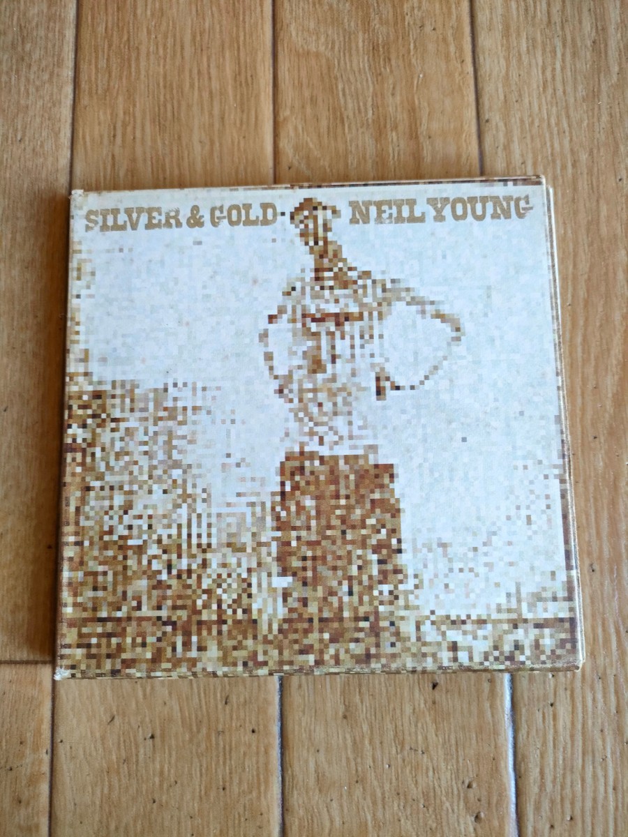 特大歌詞カード兼ポスター付 US限定盤 廃盤 ニール・ヤング シルヴァー・アンド・ゴールド シルバー & ゴールド Neil Young Silver & Gold_画像2