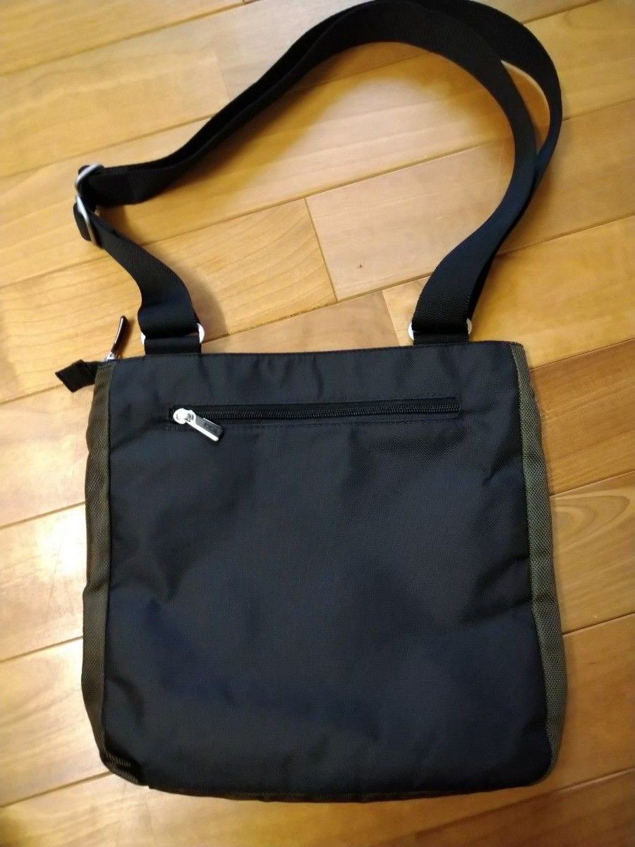 TUMI ショルダーバッグ　used