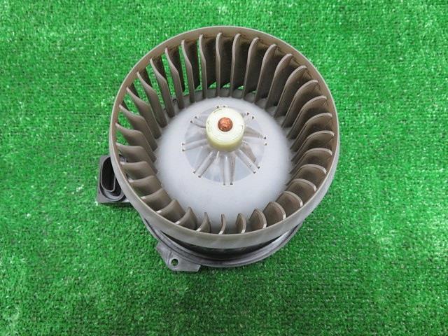 [中古] アルト CBA-HA24S ヒーターブロアモーター 74150-58J00 300064 SOK181231_画像3