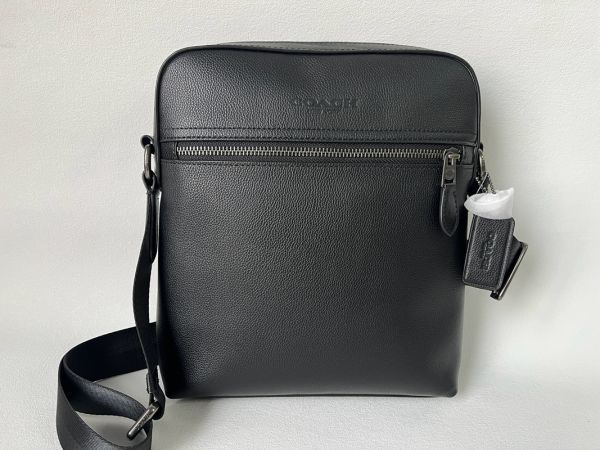 コーチ COACH ショルダーバッグ 斜め掛け メンズバッグ レザー