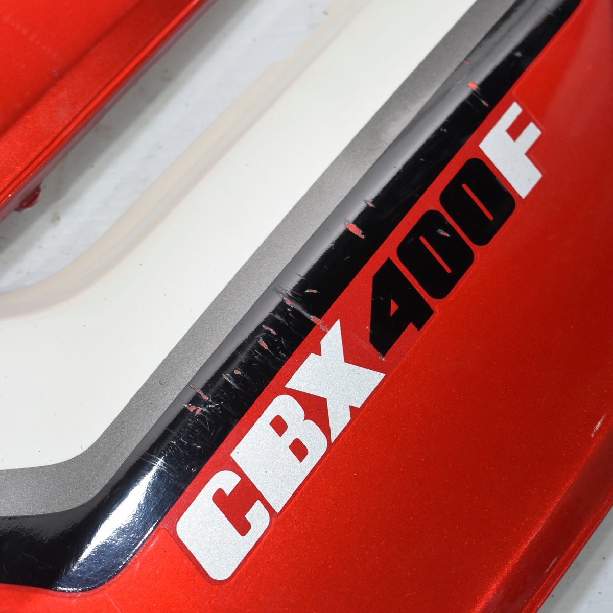 併売 ホンダ CBX400F NC07-10671** CBX400F2 2型カラー ガソリンタンク カウル 外装 サイドカウル フロントフェンダー テールカウル 【Fx2_画像5