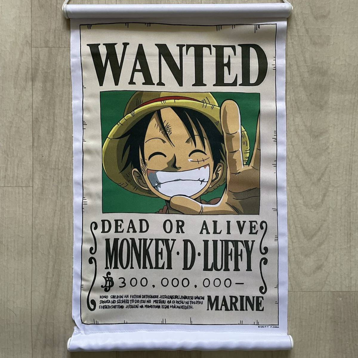 公式】 ルフィ 手配書タペストリー ONE PIECE 10th ANNIVERSARY 公式】 ルフィ 手配書タペストリー ONE PIECE 10th ANNIVERSARY