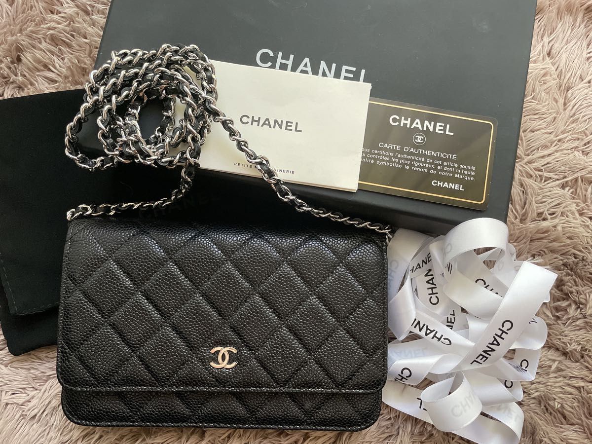 CHANEL チェーンウォレット　キャビアスキン