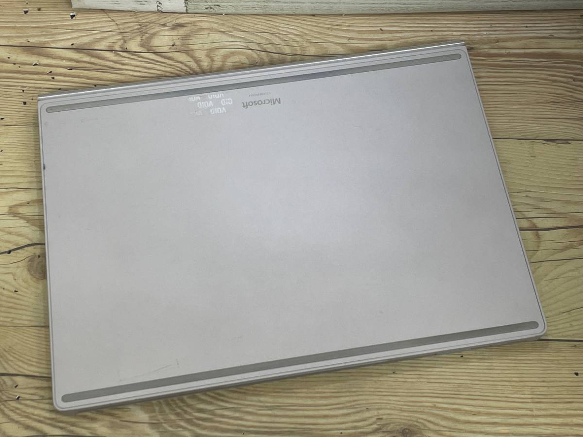Microsoft Surface Book [Core i7 6600U 2.6GHz/RAM:8GB/SSD:256GB