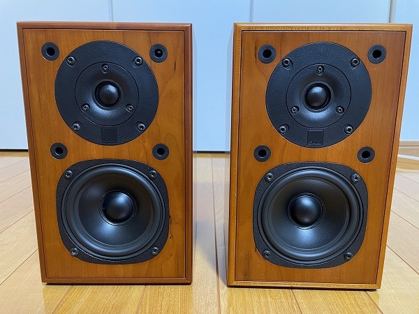 美品 DALI ダリ ROYAL MENUET II 2Wayブックシェルフ型スピーカー