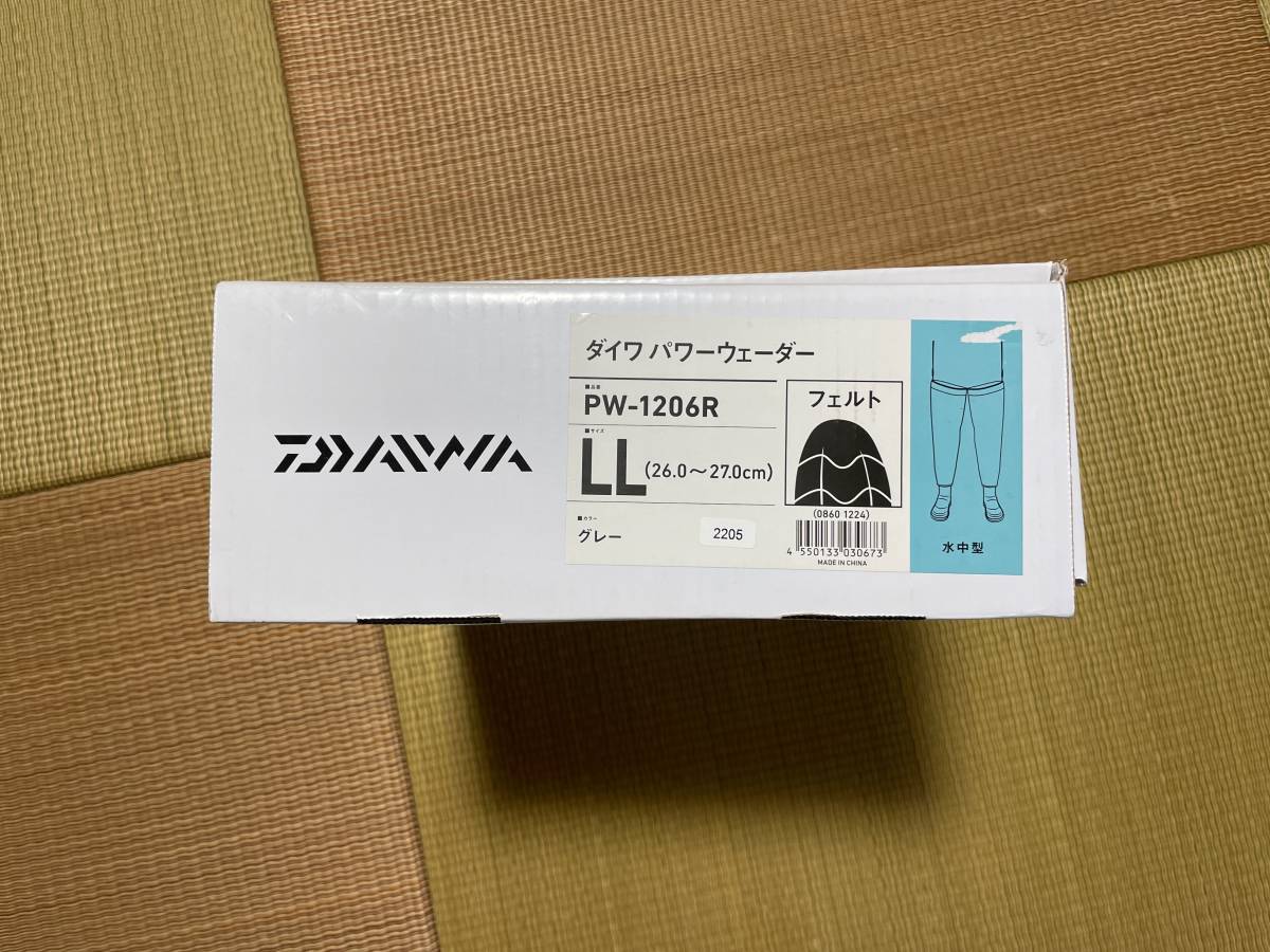 破格値下げ】 送料無料 未使用品 ダイワ PW-1206R パワーウェーダー