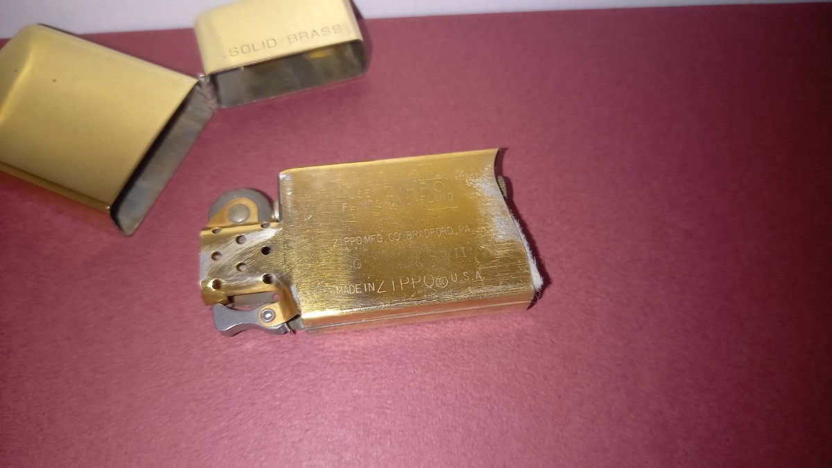 ZIPPO ジッポー 1991年 ソリッドブラス SOLID BRASS 無地 スリム ダブルイヤー 1932-1991 中古 オイルライター プレーン 　真鍮_画像7