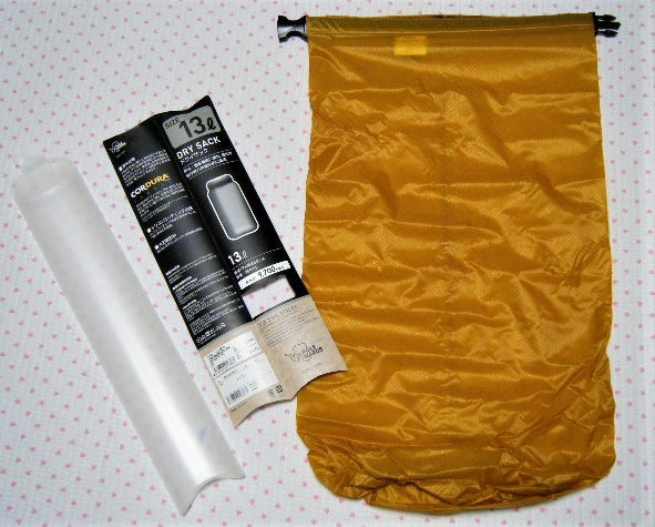 ポールワーズ　POLEWARDS　DRY SACK　アウトドア&トラベル用高機能ドライサック・手提げ袋　濃黄系　CORDURA FABRIC　撥水/耐水/耐摩耗機能_画像1