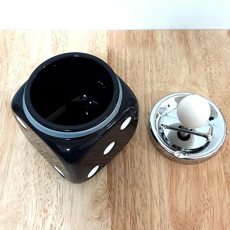 灰皿 ターンアッシュトレイ ダイス ブラック おしゃれ サイコロ アメリカン タバコ 蓋つき 黒 喫煙具 陶器 おしゃれ インテリア 小物入れ ドラム缶アッシュトレイ