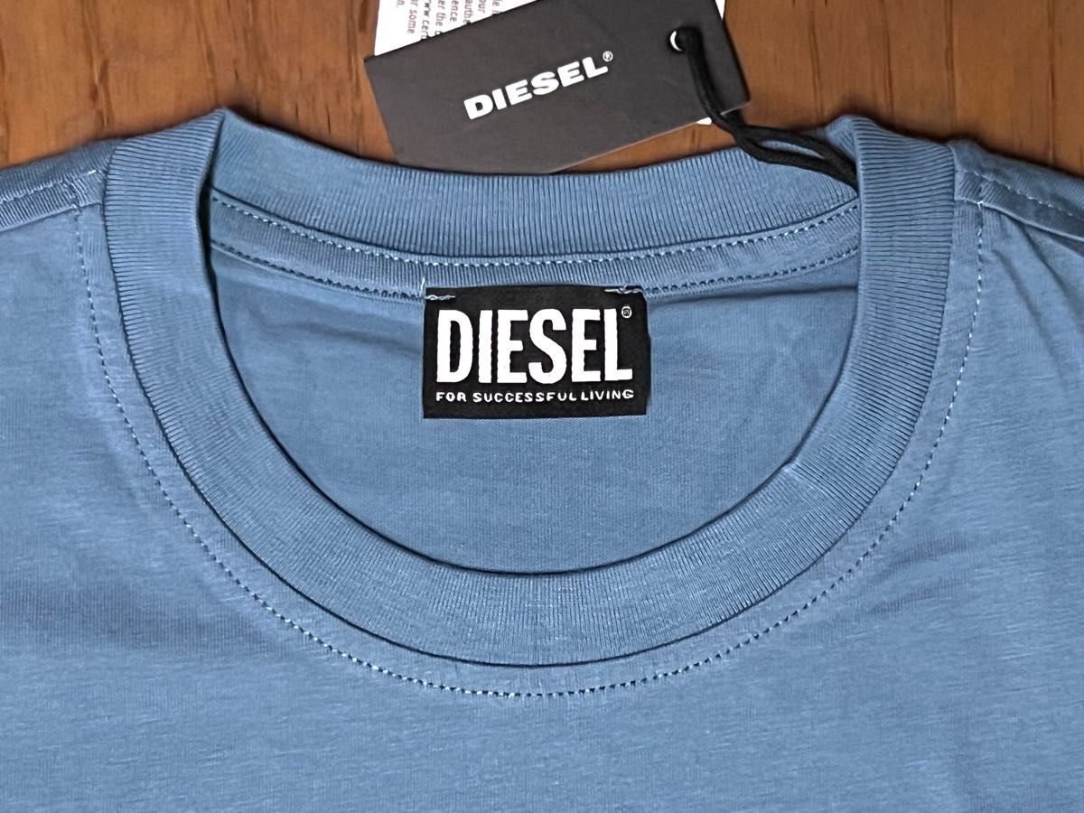 DIESEL  新品未使用　XSサイズ　Tシャツ　カットソー　シャツ　ロゴ　定番　大人気　コットン　綿　ブルー　青　ディーゼル