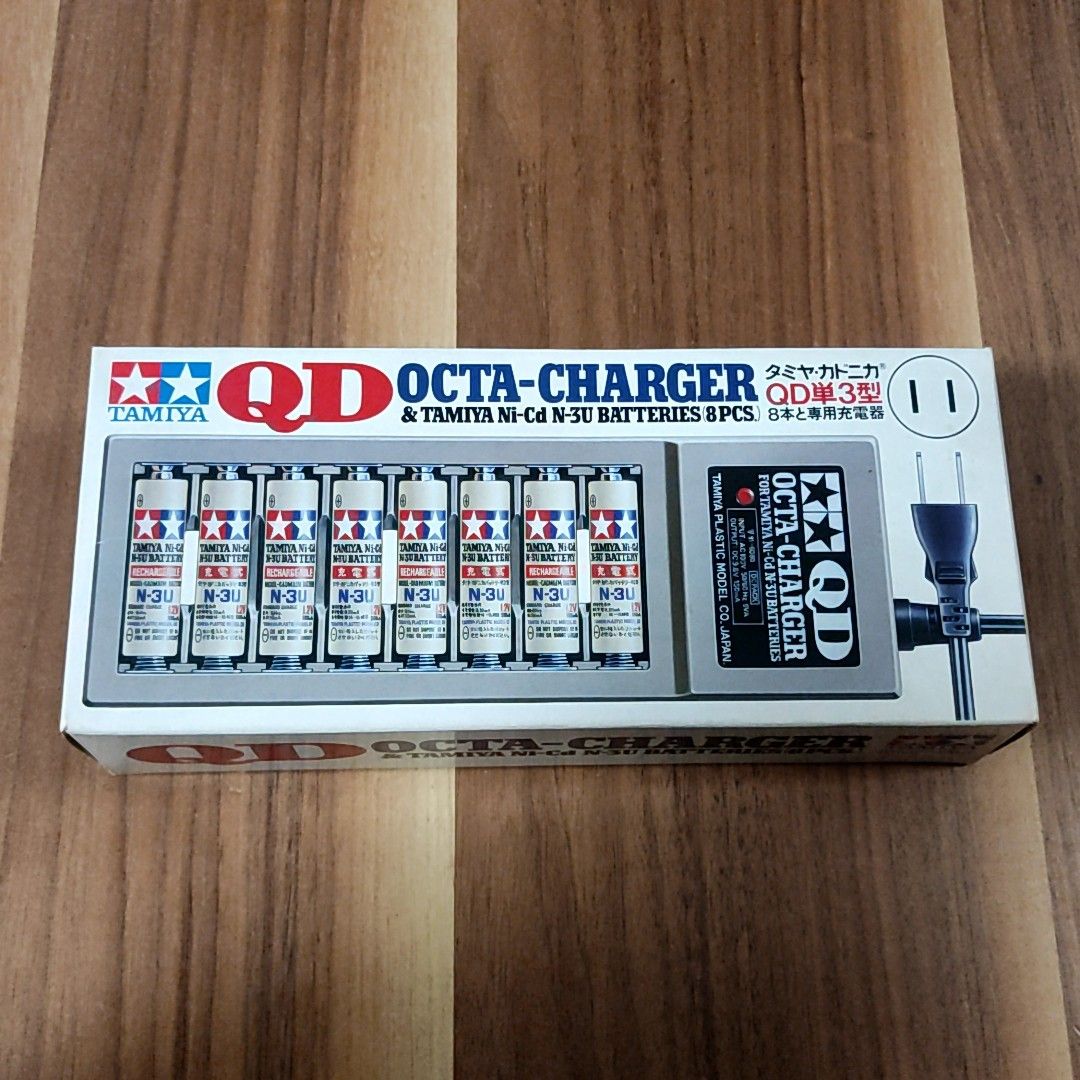 タミヤQD OCTA-CHARGER 充電器