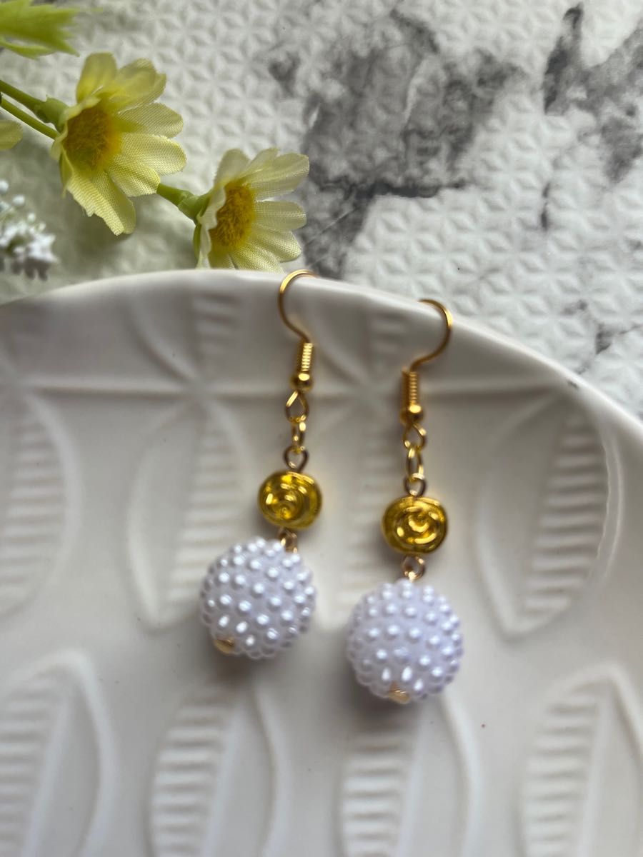 ひとつぶに+ 〜 パールピアス ゴールド色 SALE|PayPayフリマ ピアス ゴールド パール 真珠風 キラキラ 高級感 S925