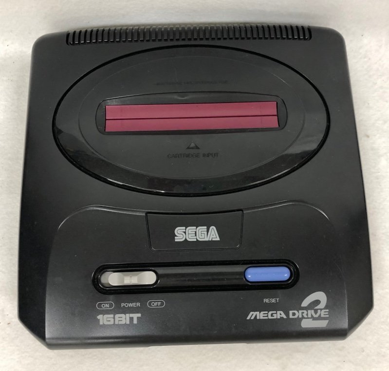 230509SK260821 SEGA セガ MEGA DRIVE 2 メガドライブ２ 本体 コントローラー2点/ACアダプター付属の画像2