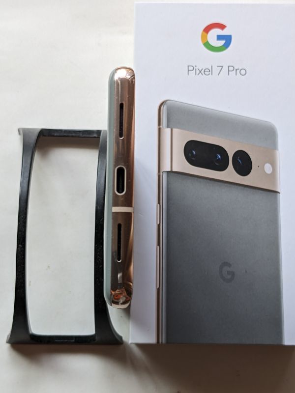 美品 / Googleストア版 / Pixel 7 Pro 128GB / SIMフリー / Hazel / 残