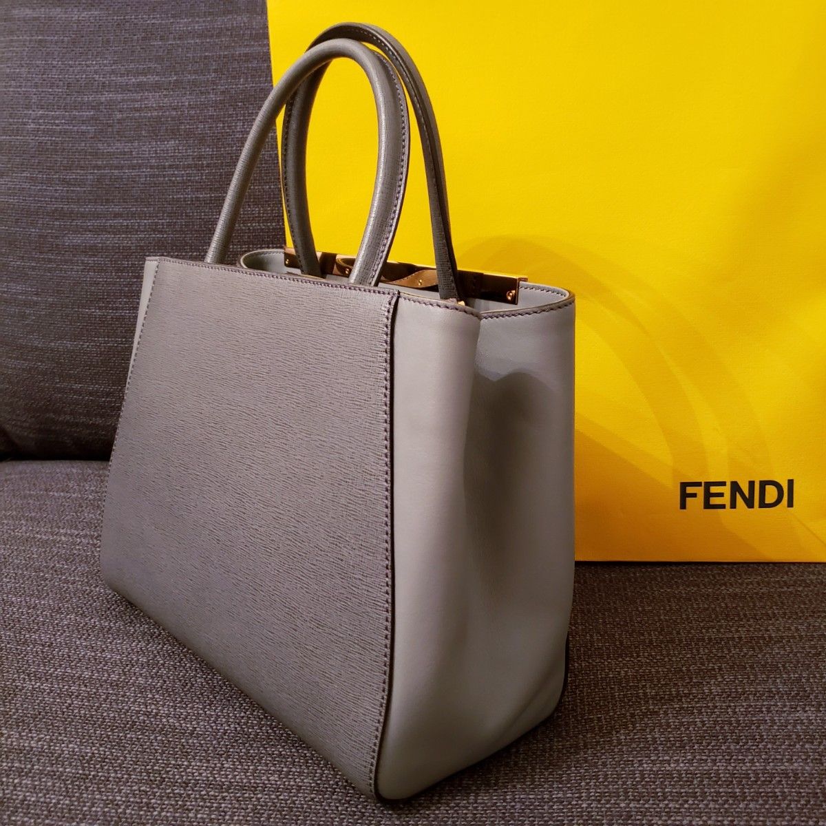 伊勢丹購入 FENDI 2JOURS トゥージュール フェンディ トートバッグ ショルダーバッグ グレー 付属品有り