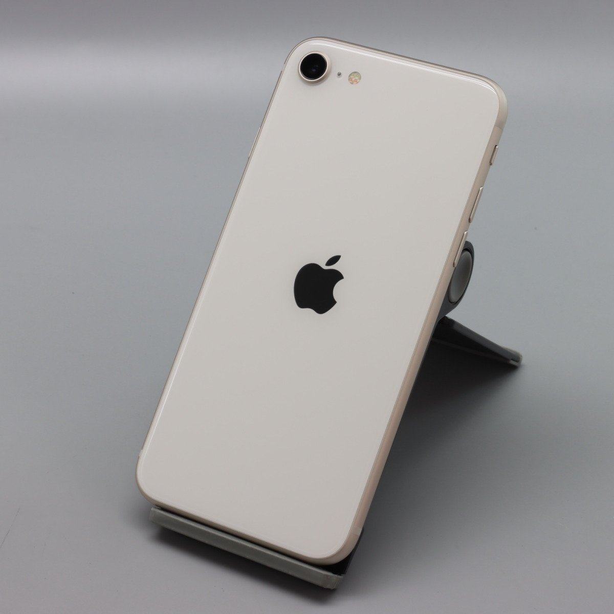 Apple iPhoneSE 64GB (第3世代) Starlight A2782 NMYD3J/A バッテリ100
