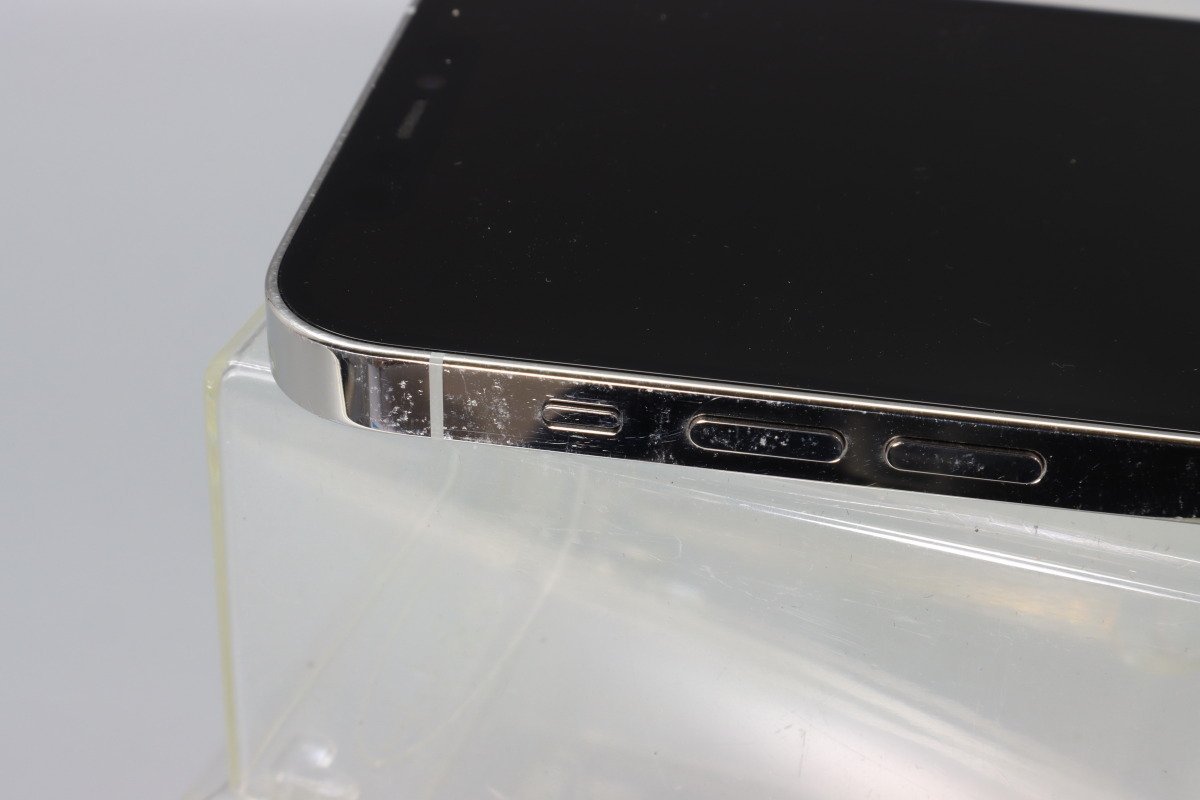 Apple iPhone12 Pro 128GB Silver A2406 MGM63J/A バッテリ84% □SIM