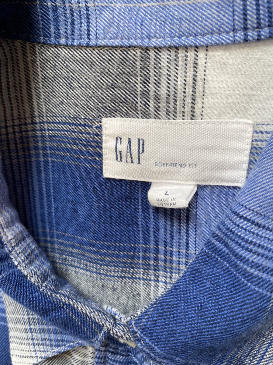 GAP ☆ チェックシャツ 長袖シャツ ネルシャツ size L ブルー　ボーイフレンドフィット　レディース_画像3