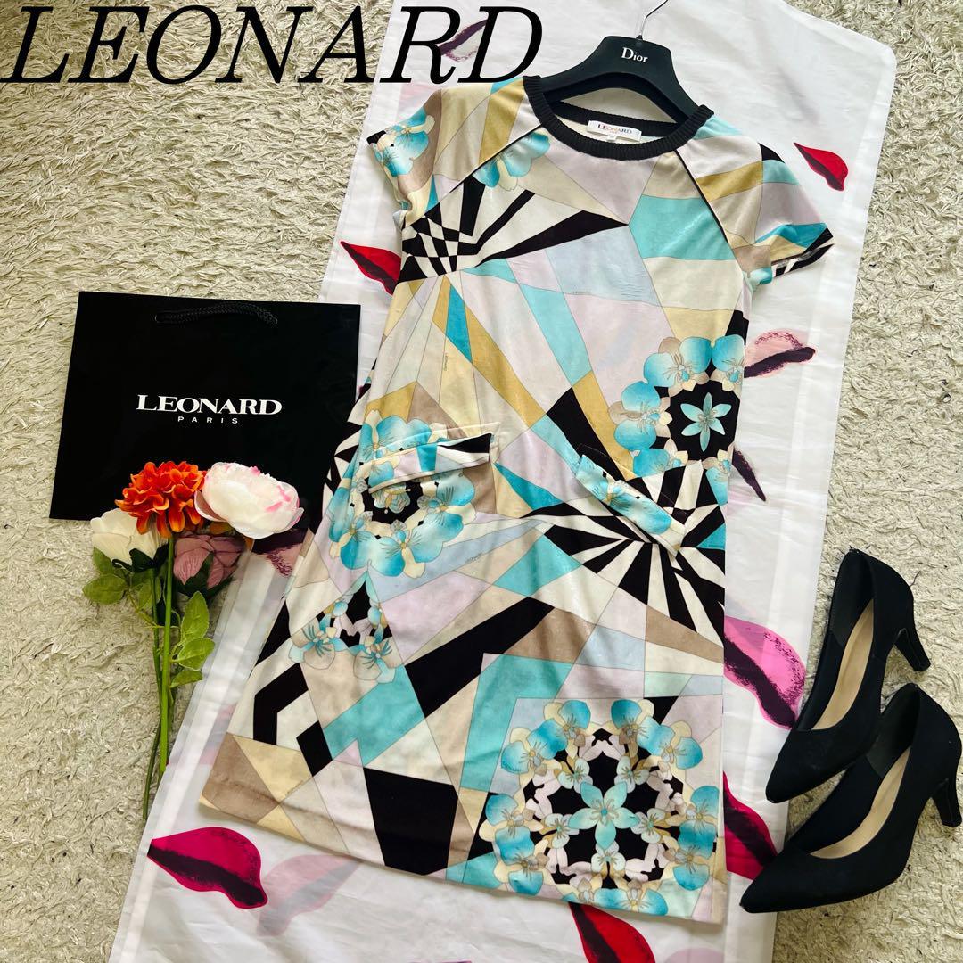 美品】LEONARD 総柄膝丈ワンピース ブルー 半袖 ブラウン フレア