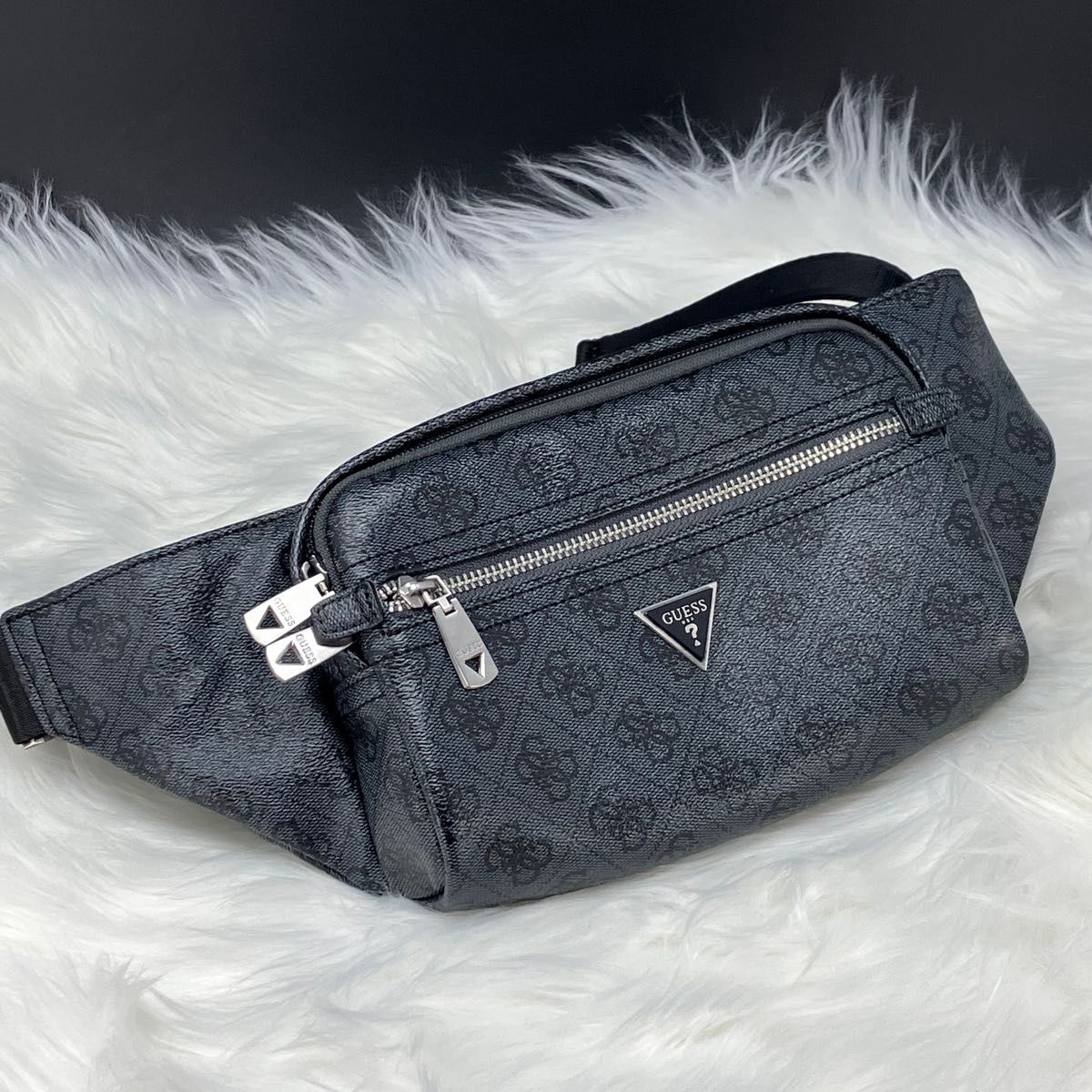 GUESS ゲス ウエストポーチ VEZZOLA Squared Bum Bag ボディバッグ ウエストポーチ ブラック グレー