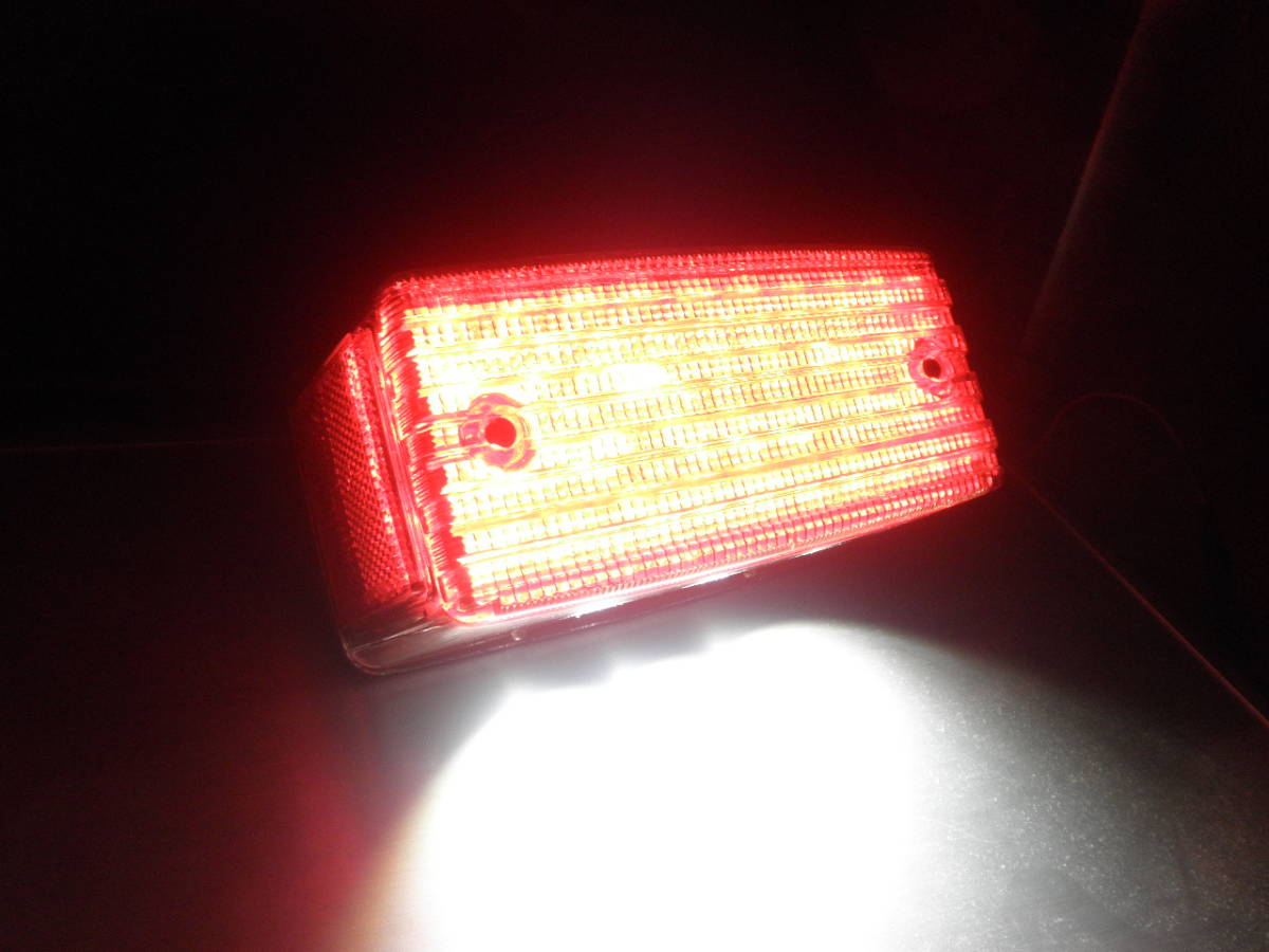(新柄)GPZ400・750F/Z400・750・1100GP用 LEDテールランプユニット K11-BR_実装しての発光写真です。