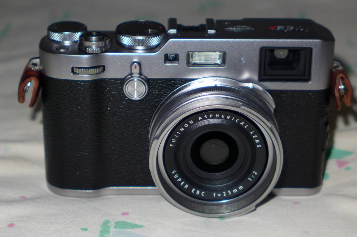 富士フィルム X100F(シルバー)極上品 おまけ多数 | ajyall.com