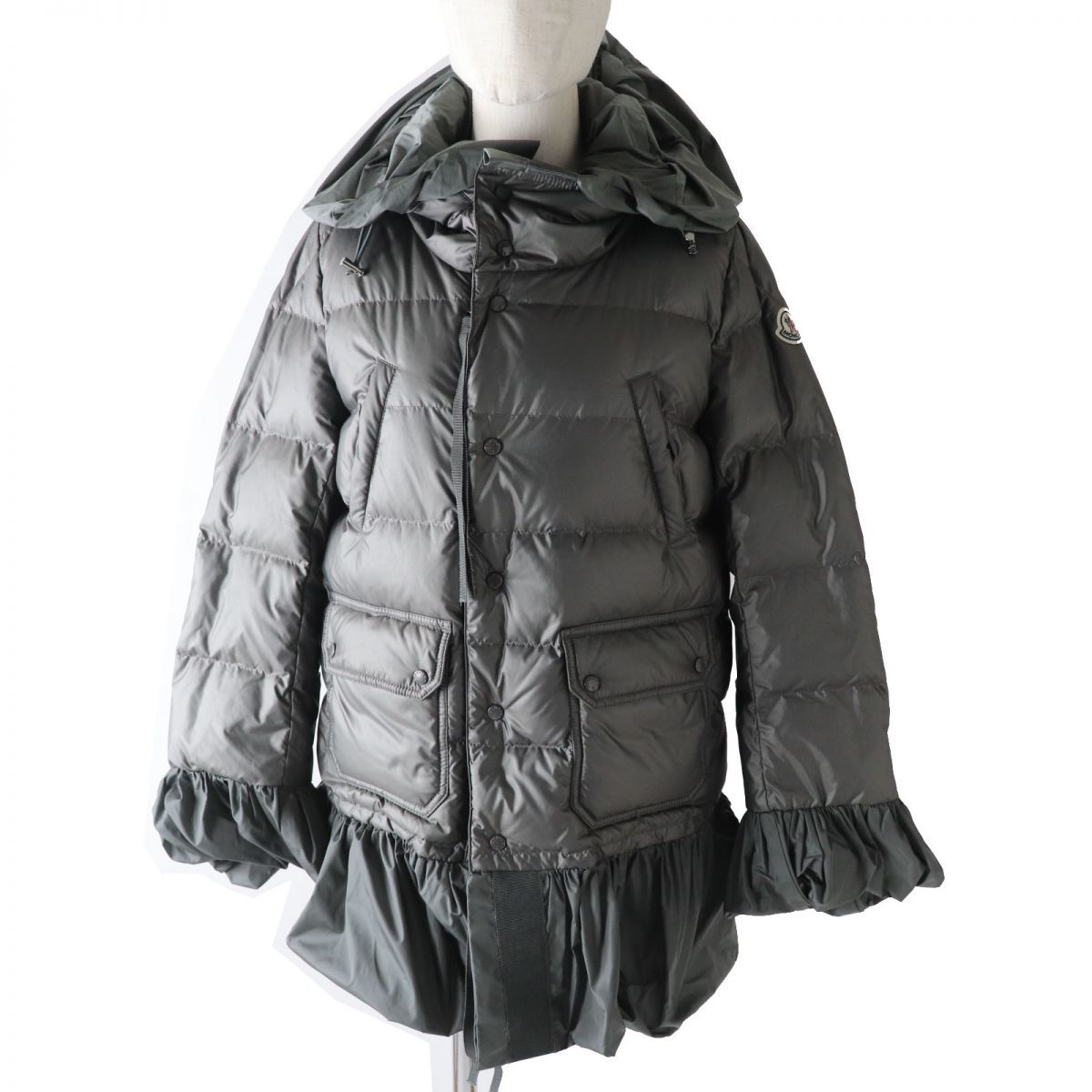 フレッシュシリーズ新登場 希少モンクレール MONCLER sacai MITSUKO