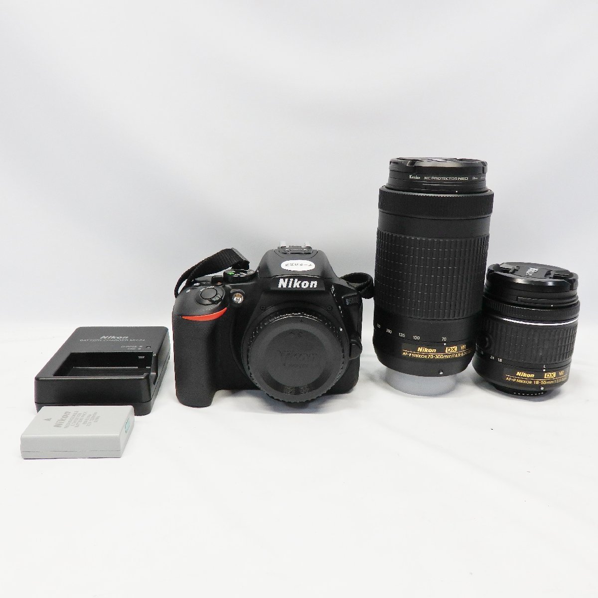 1円～ Nikon D5600 ダブルズームキット AF-P DX NIKKOR 18-55mm/70