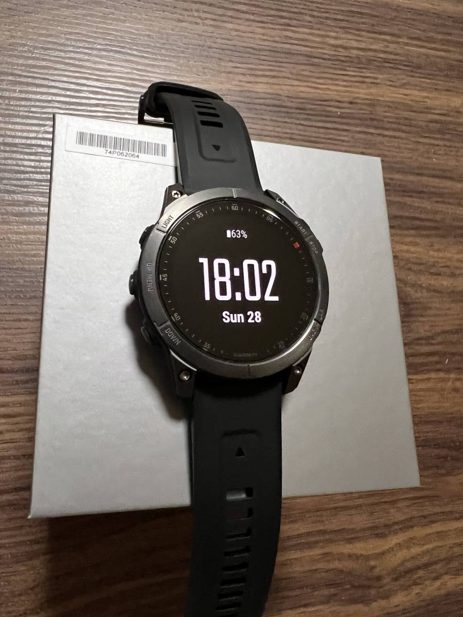 新品同様】Garmin epix Sapphire Carbon Gray DLC Ti/Black 予備ベルト