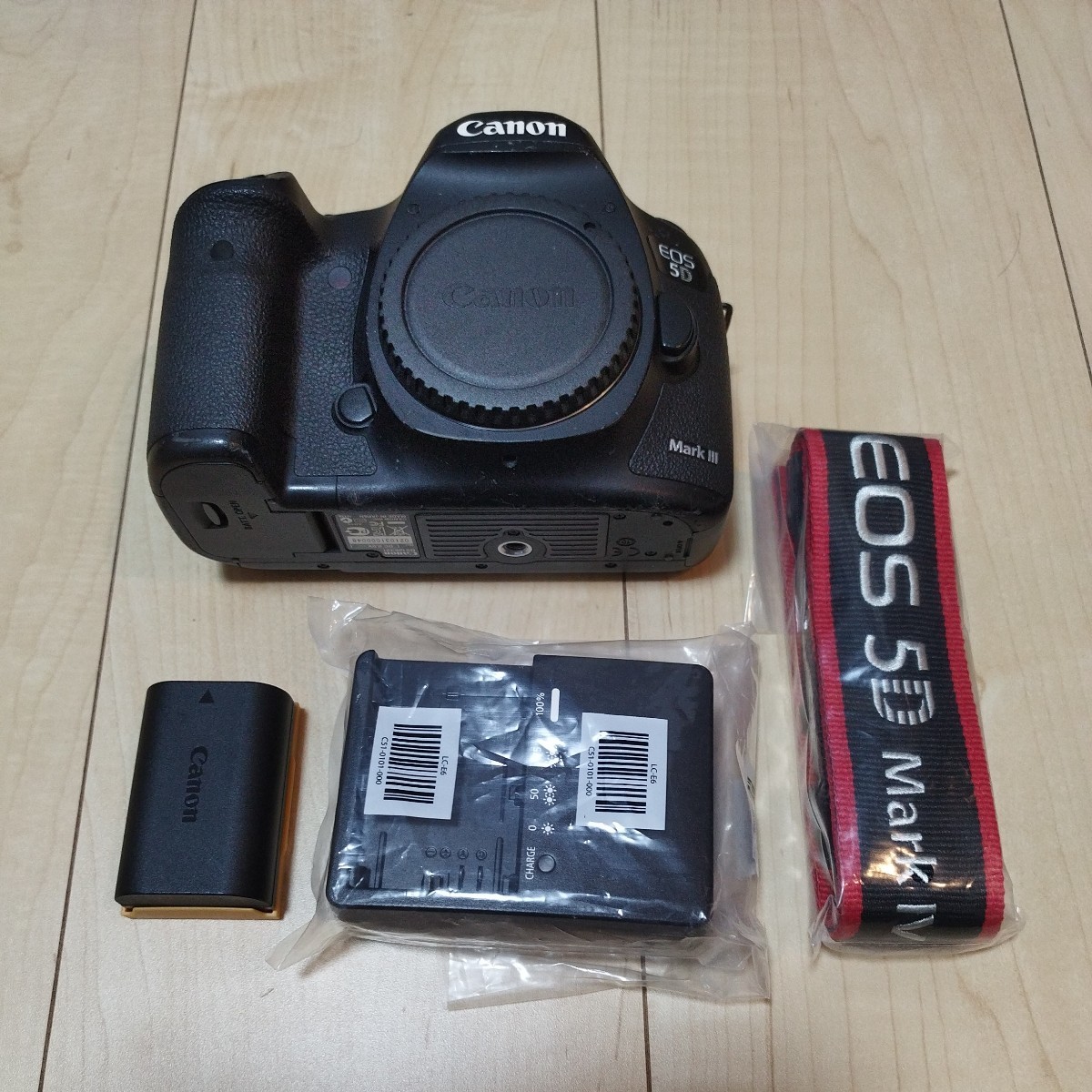ヤフオク! - Canon EOS 5D Mark Ⅲ 動作確認済み 付属