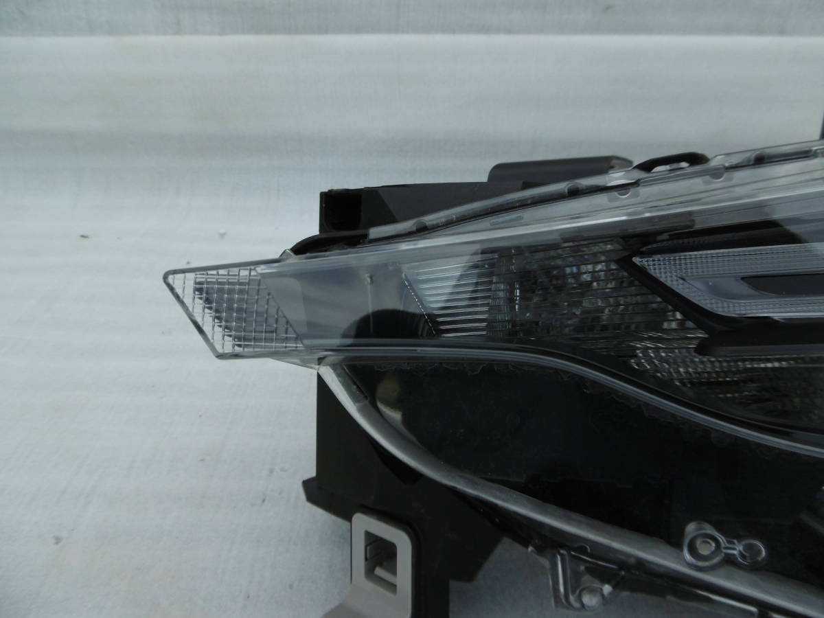 CX-5 KFEP/KF5P/KF2P 純正 左ヘッドライト 左ライト LED K124-51-041M