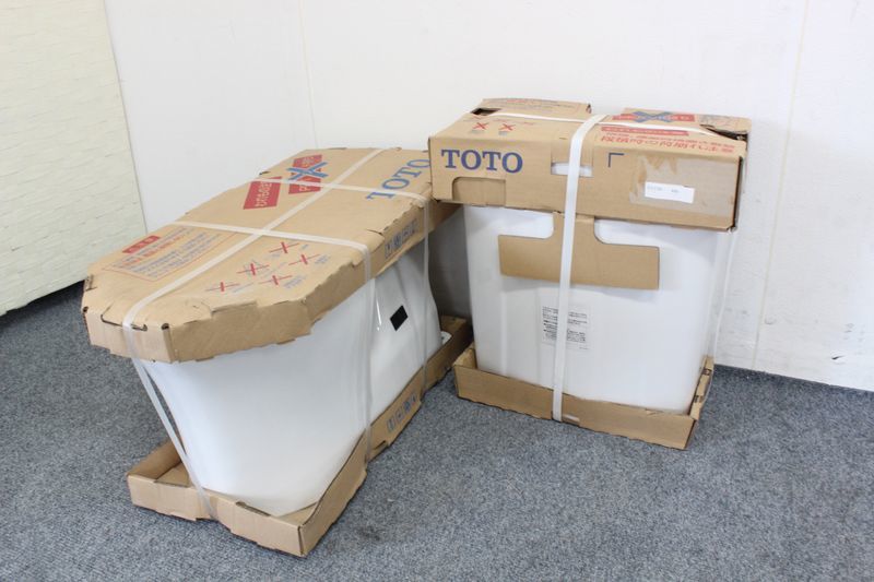 ◎H22021E3015)直取り直配のみ 新品 TOTO CS232BM SH233BA ピュア