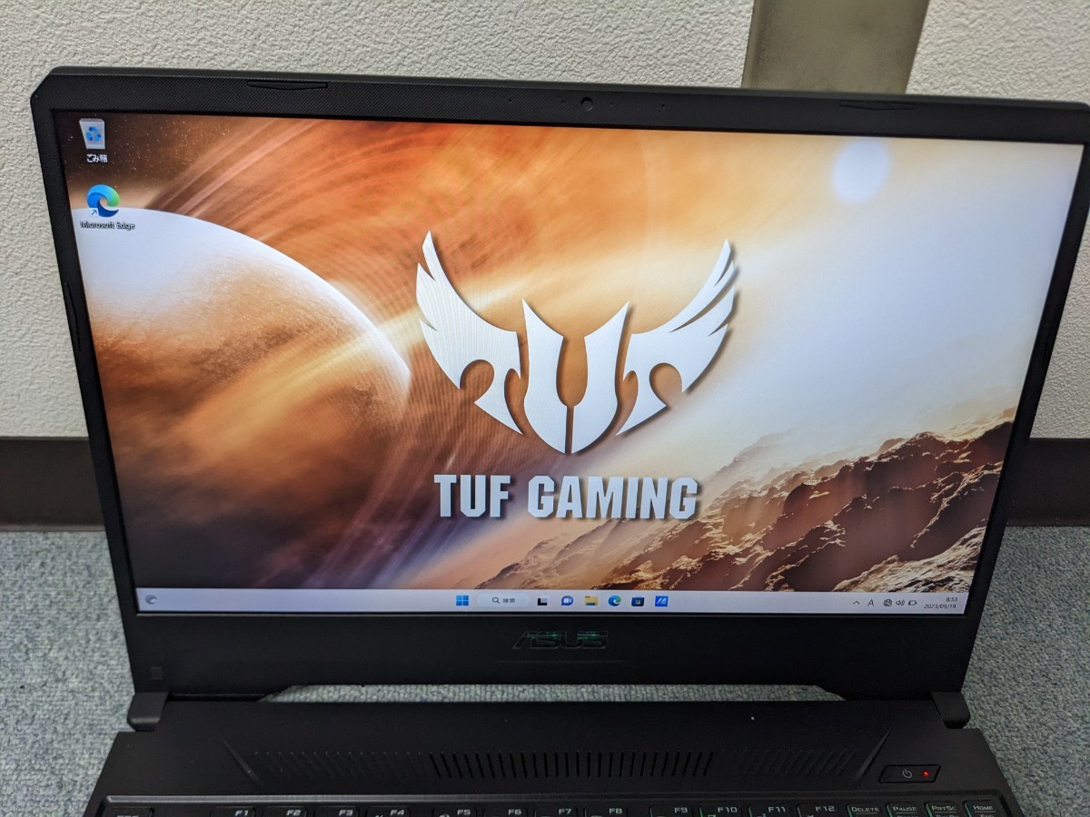 ASUS ゲーミングノート TUF Gaming FXDT GTX   transparencia