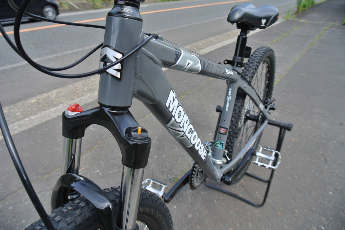 マングース MONGOOSE ディスク式 軽快MTB tyax 24段 26インチ マングース MONGOOSE ディスク式 軽快MTB tyax 24段 26インチ