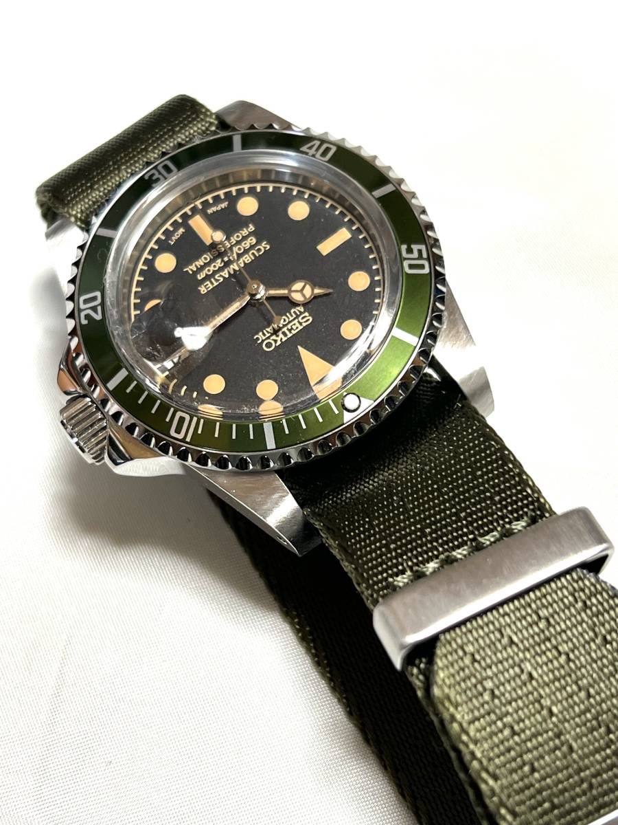 SEIKO MOD/ カスタム / NH35/自動巻 手巻き/ヴィンテージミリタリーサブマリーナDATE付きオマージュ/mod/  ストラップもご豪華MODカスタム