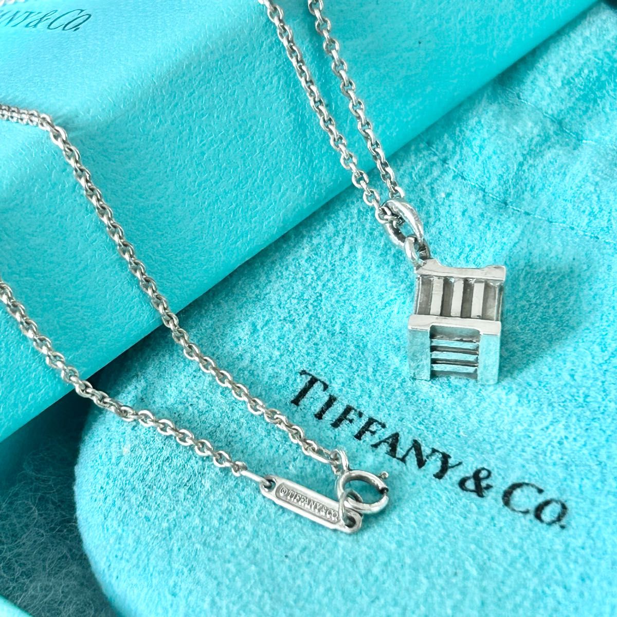 TIFFANY&Co. ティファニー　アトラス　キューブ　ネックレス　ペンダント　シルバー　Tiffany サイコロ　ユニセックス