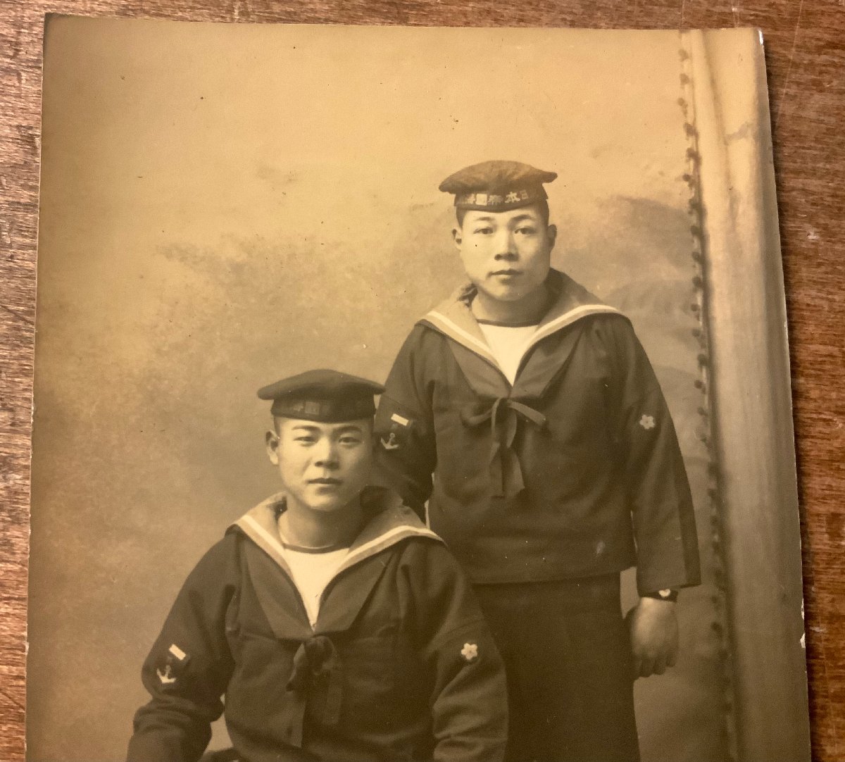 RR-2914 ■送料無料■ 旧日本軍 海軍 軍隊 軍人 第日本帝国海軍 水兵 水兵帽 セーラー服 記念写真 写真 古写真 印刷物 アンティーク/くKAら_画像2
