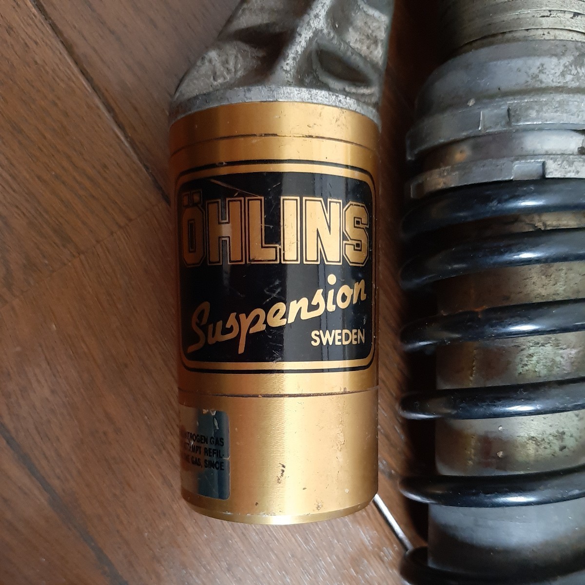 オーリンズ リアサスペンション リアショックジャンクで OHLINS
