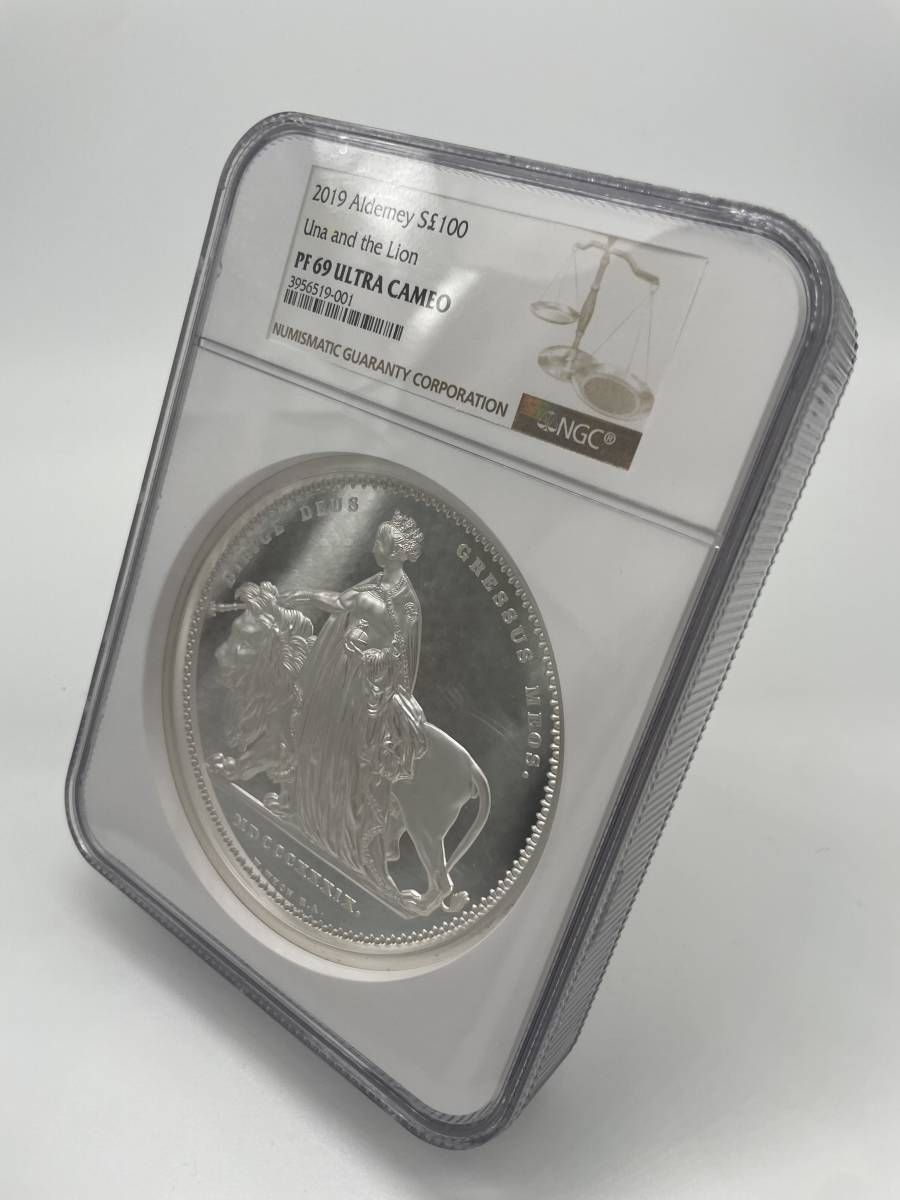 2019年 オルダニー領 ウナとライオン1Kg 銀貨 NGC PF 69 UCAM 2019年 オルダニー領 ウナとライオン1Kg 銀貨 NGC PF 69 UCAM