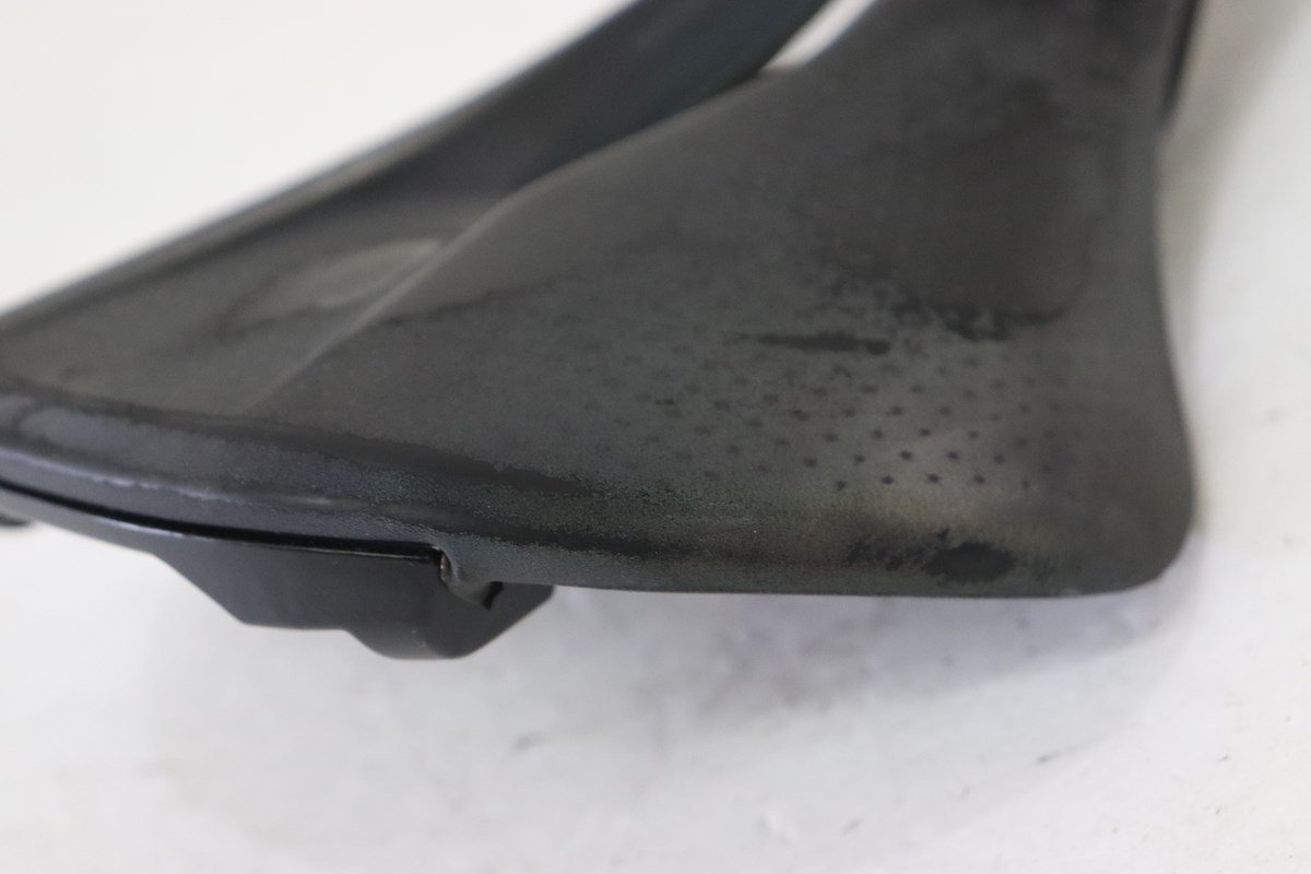 *SPECIALIZED specialized saddle 