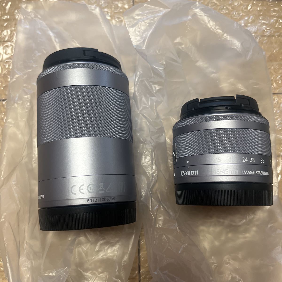  exhibition goods Canon Canon mirrorless single-lens camera EOS M200 double zoom kit ( white )