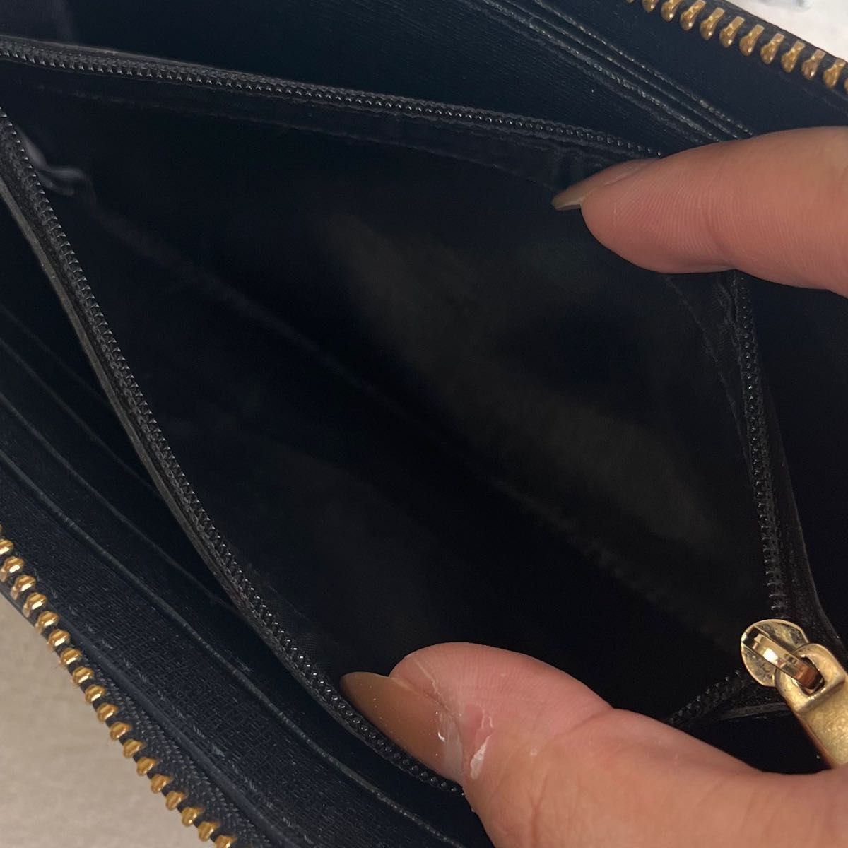 美品 FURLA フルラ ラウンドファスナー 長財布 黒 ブラック バビロン