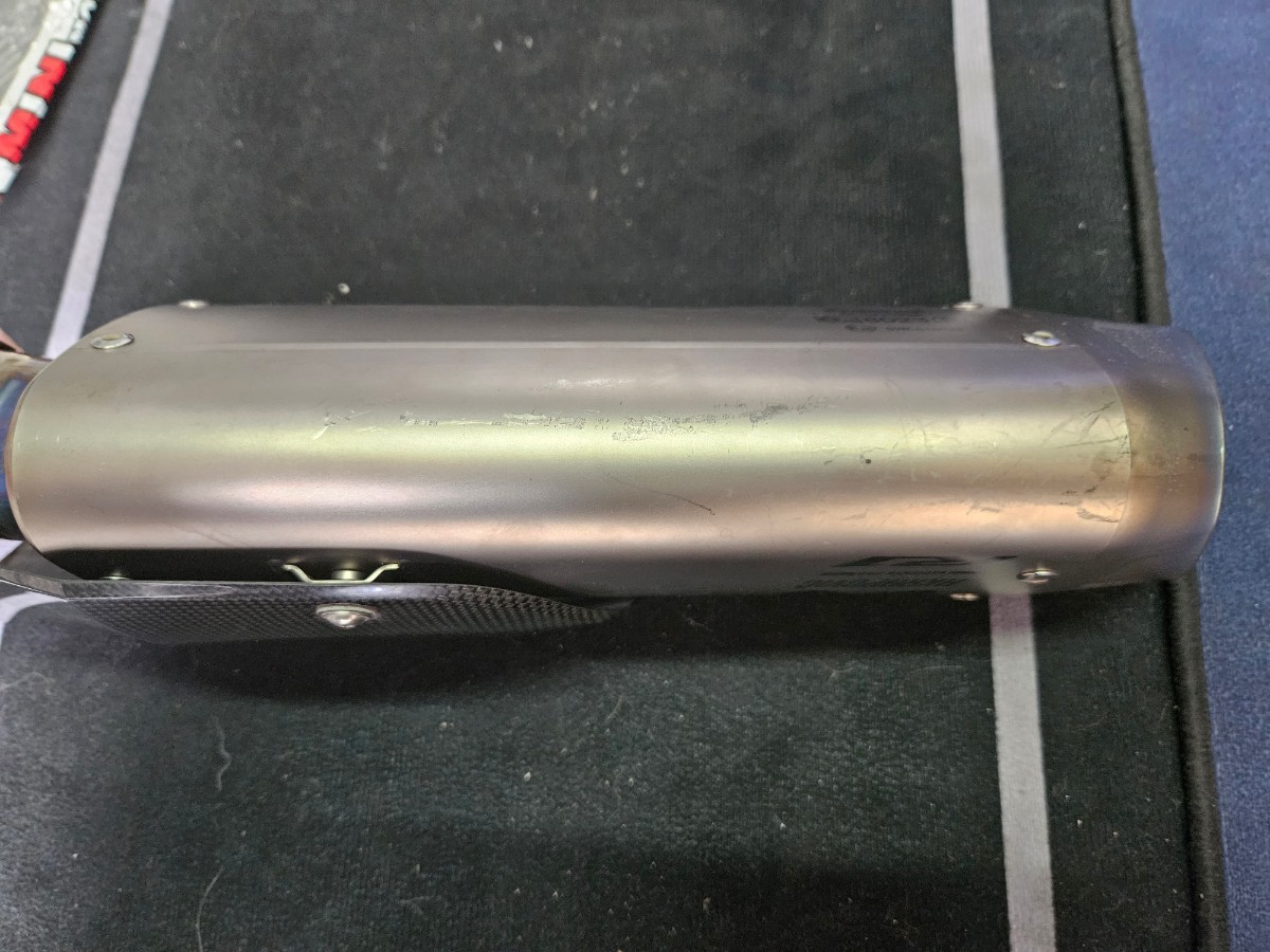 AKRAPOVIC(アクラポビッチ) スリップオン YZF-R1 YZF-R1M 15~ チタン